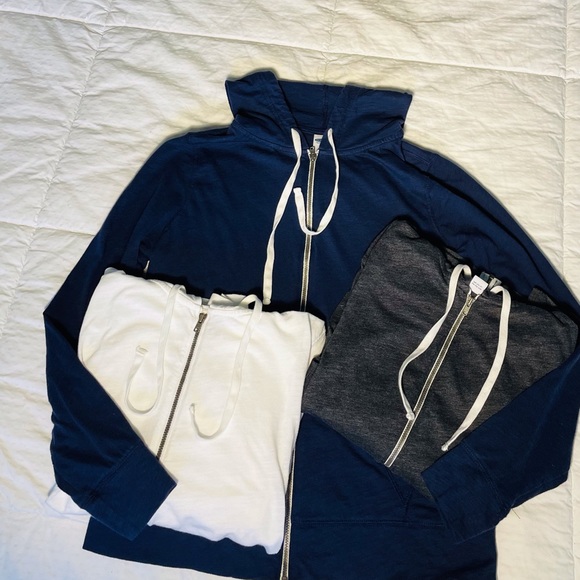 Old Navy Jackets & Blazers - 🍁💲5️⃣BUNDLE of GOODIES Hoodies in Size Small